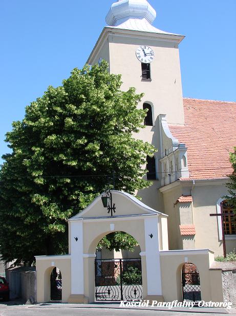- zd_0008.jpg Zdjęcie przedstawia Kościół Parafialny w Ostrorogu